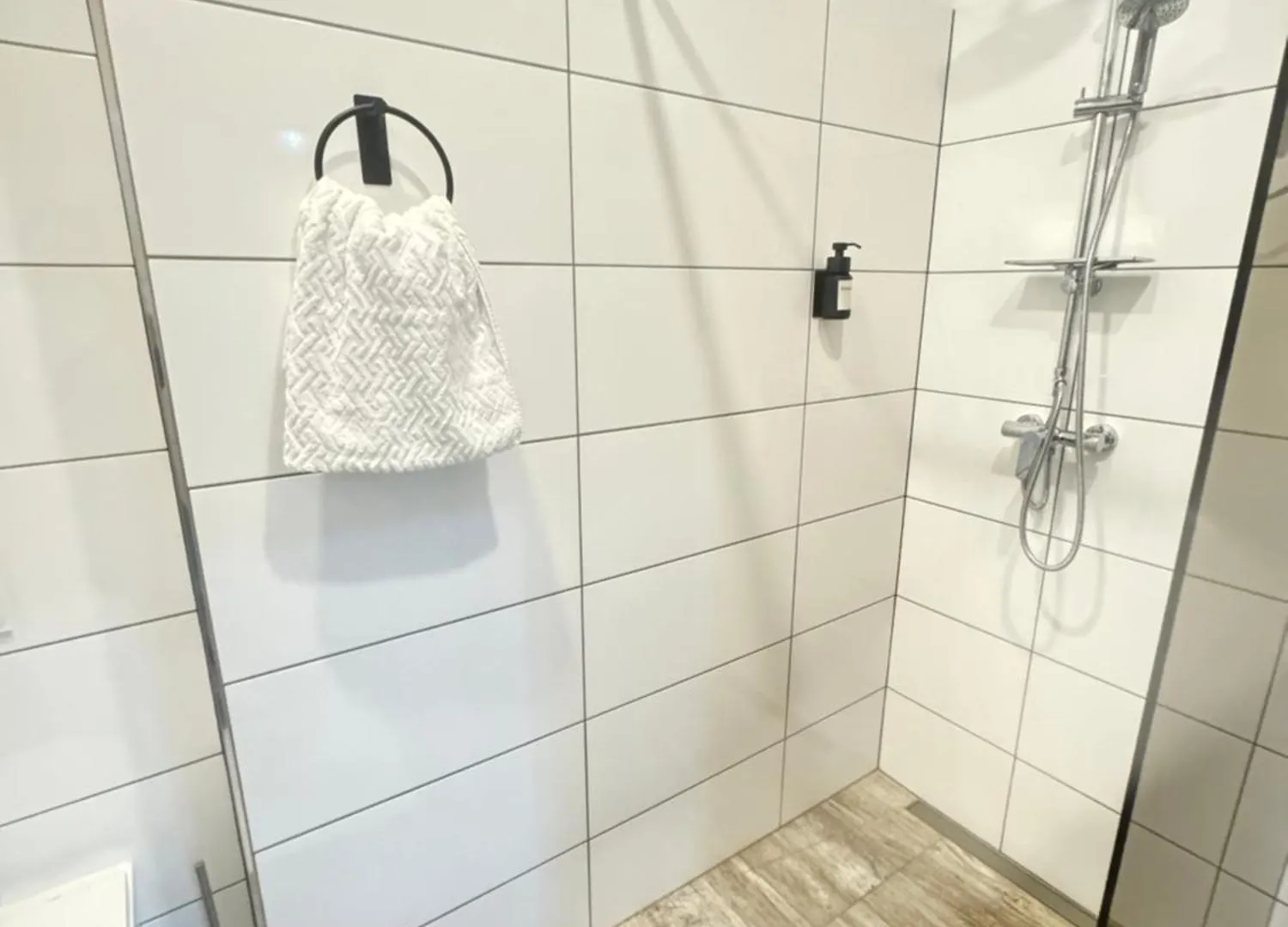 Wohnen Im Kunstwerk Neben Hundertwasserhaus L Hg4 Vídeň 0*,