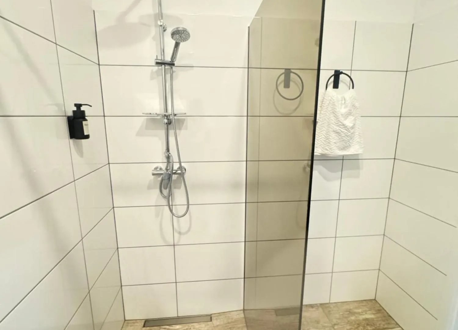 Wohnen Im Kunstwerk Neben Hundertwasserhaus L Hg4 Vídeň Apartmán